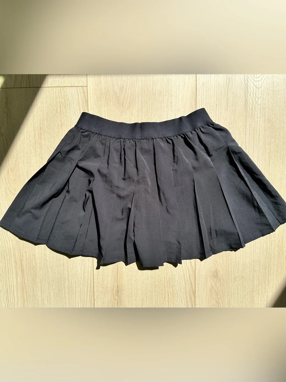 ALO Yoga Black Pleated Athletic Tennis Skirt